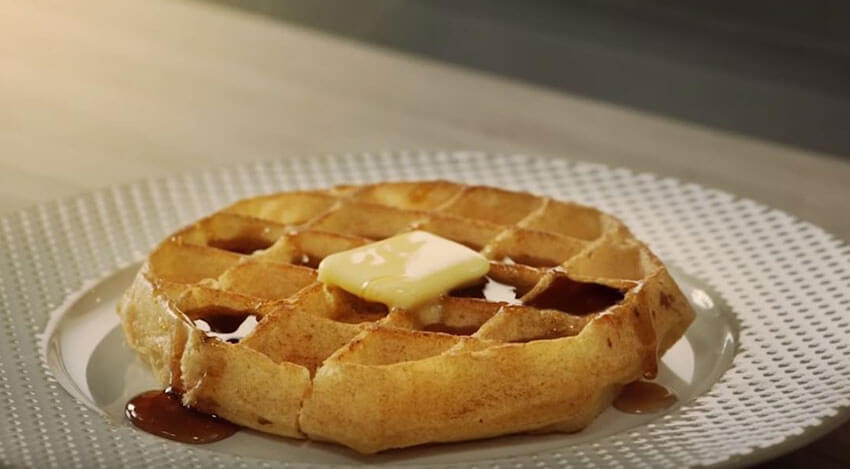 Kellog's Eggo Waffles Whisper